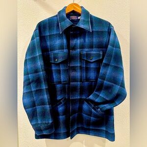 Men’s M Pendleton Overcoat / Lightweight